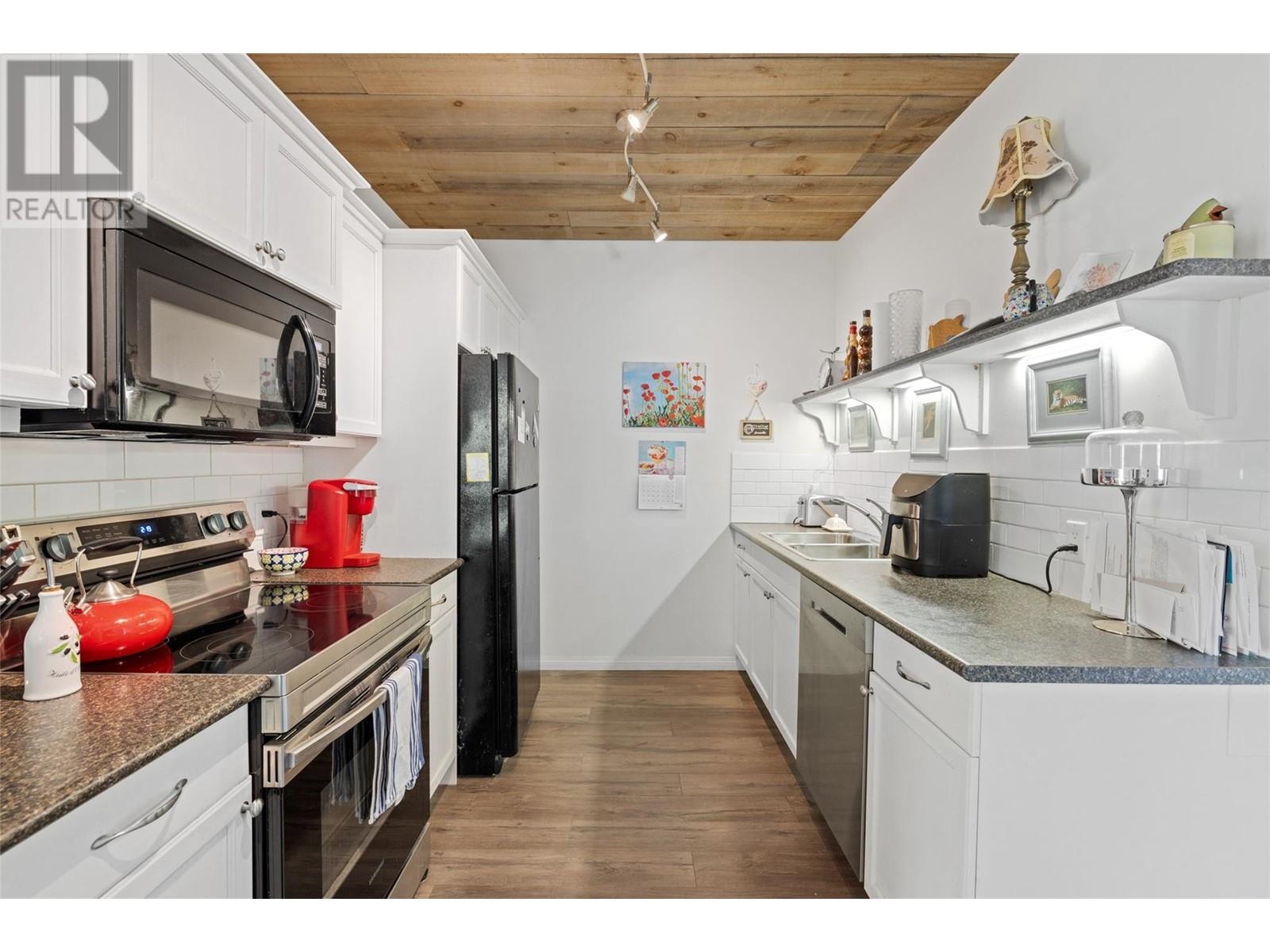 3299 Mcculloch Road, Kelowna, British Columbia  V1W 4G5 - Photo 55 - 10333686