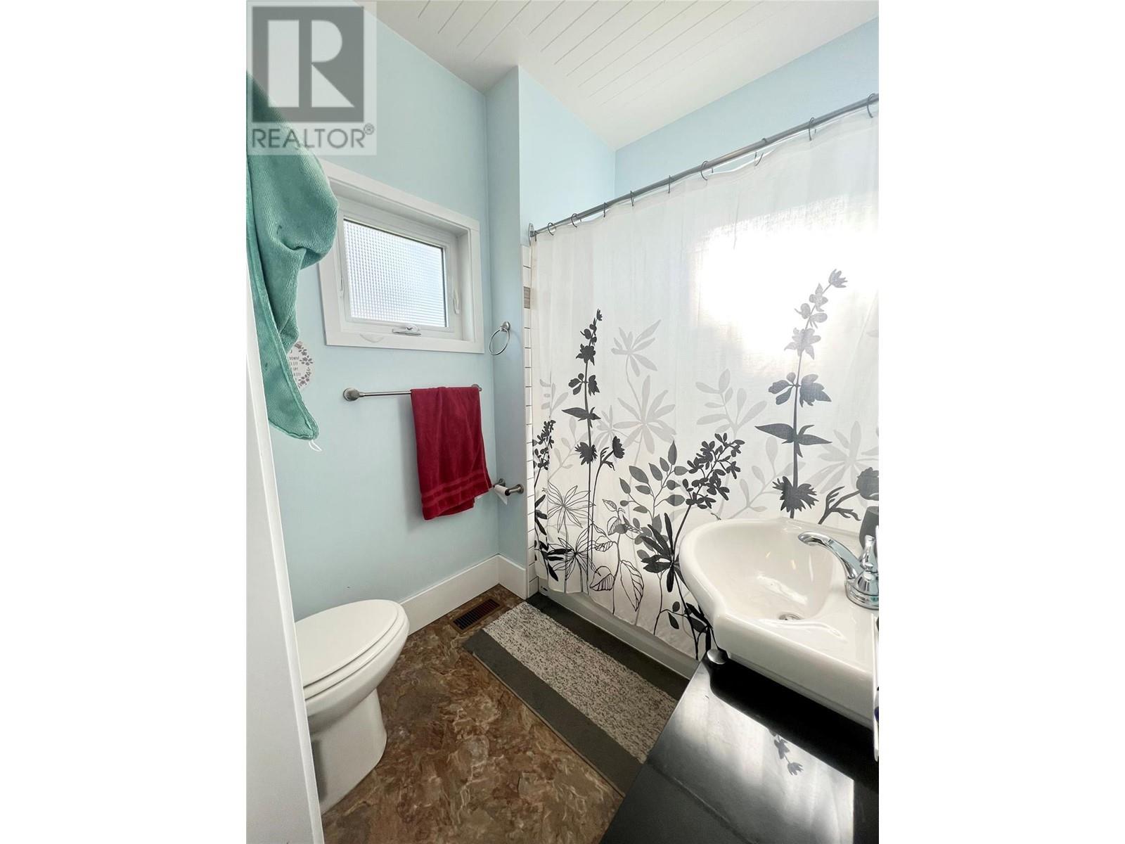 1902 Nicola Avenue, Merritt, British Columbia  V1K 1R6 - Photo 9 - 10333929