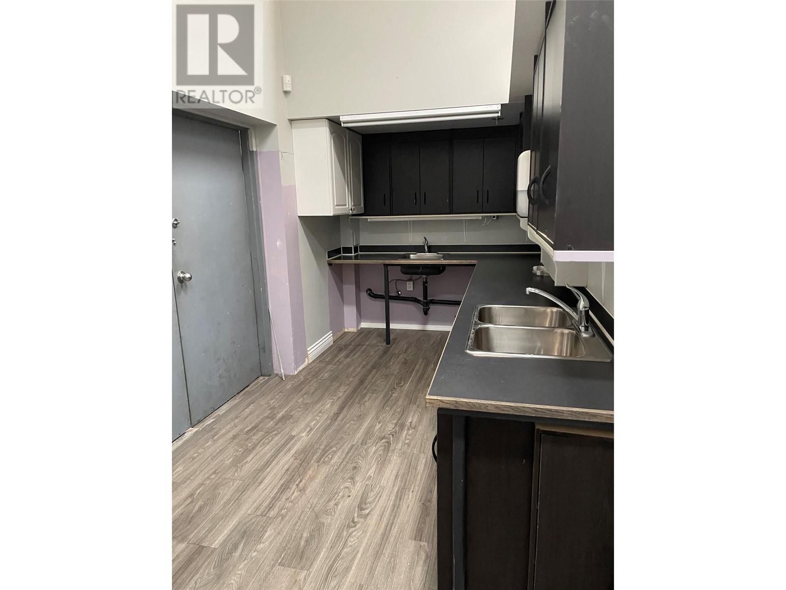 3309 31 Avenue Unit# A, Vernon, British Columbia  V1T 2H4 - Photo 5 - 10333959