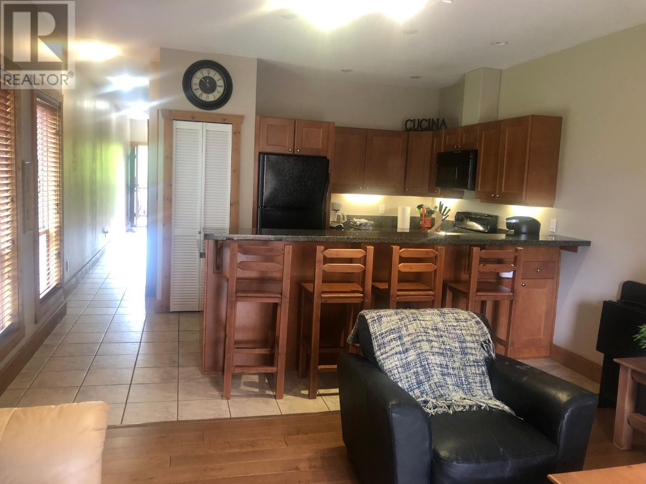 5401 Lakeshore Drive Unit# 213, Osoyoos, British Columbia  V0H 1V2 - Photo 2 - 10334030