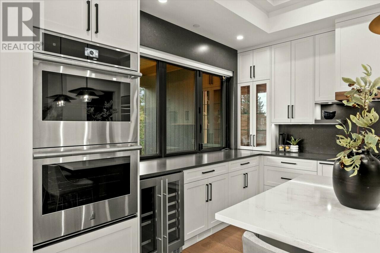 124 Wildsong Crescent W, Vernon, British Columbia  V1H 0A8 - Photo 4 - 10334848