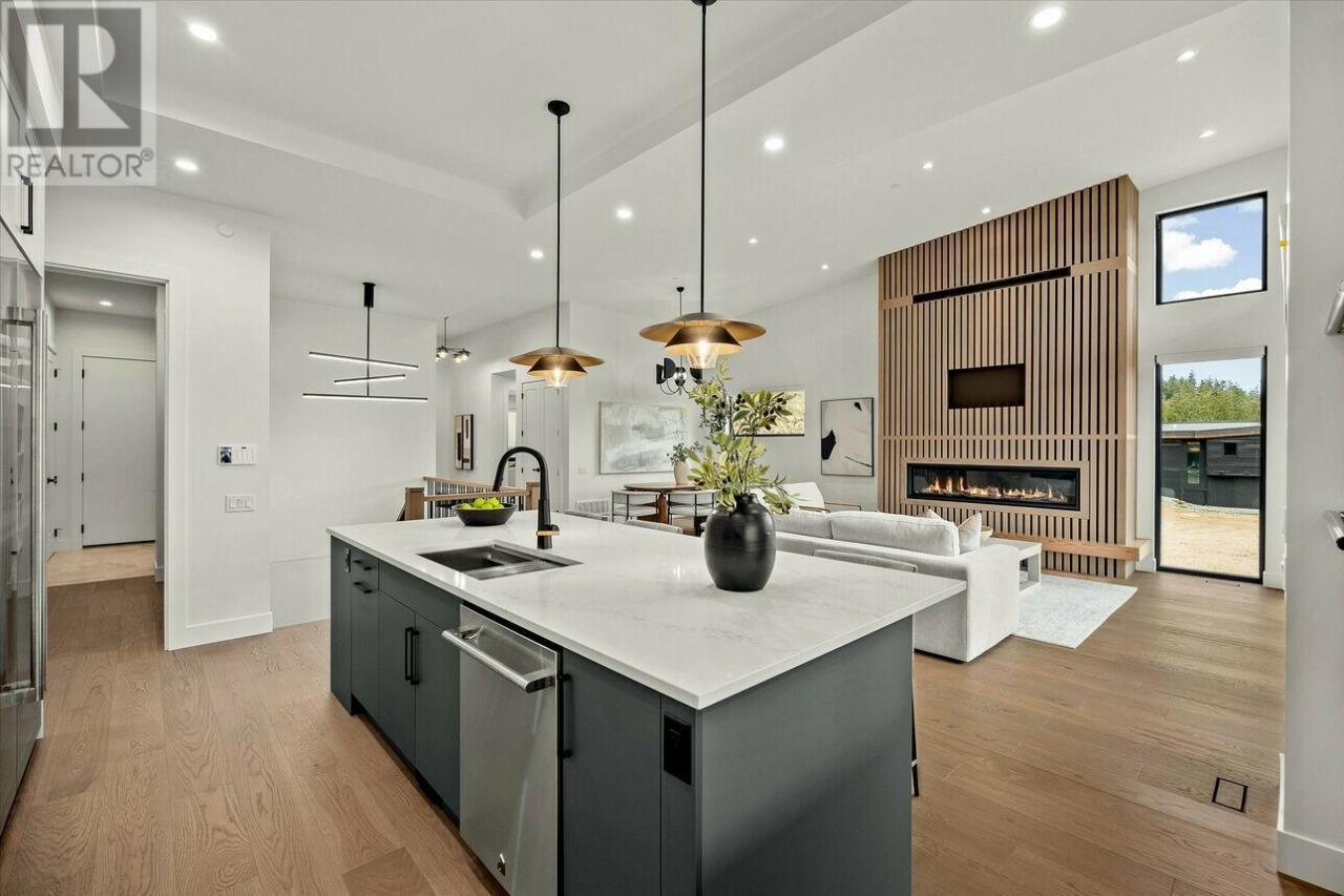 124 Wildsong Crescent W, Vernon, British Columbia  V1H 0A8 - Photo 7 - 10334848