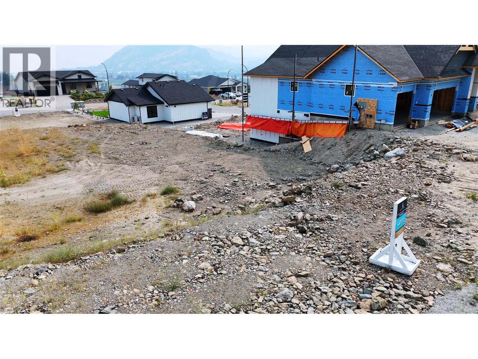 17509 Dickinson Place, Summerland, British Columbia  V0H 1Z3 - Photo 4 - 10334525