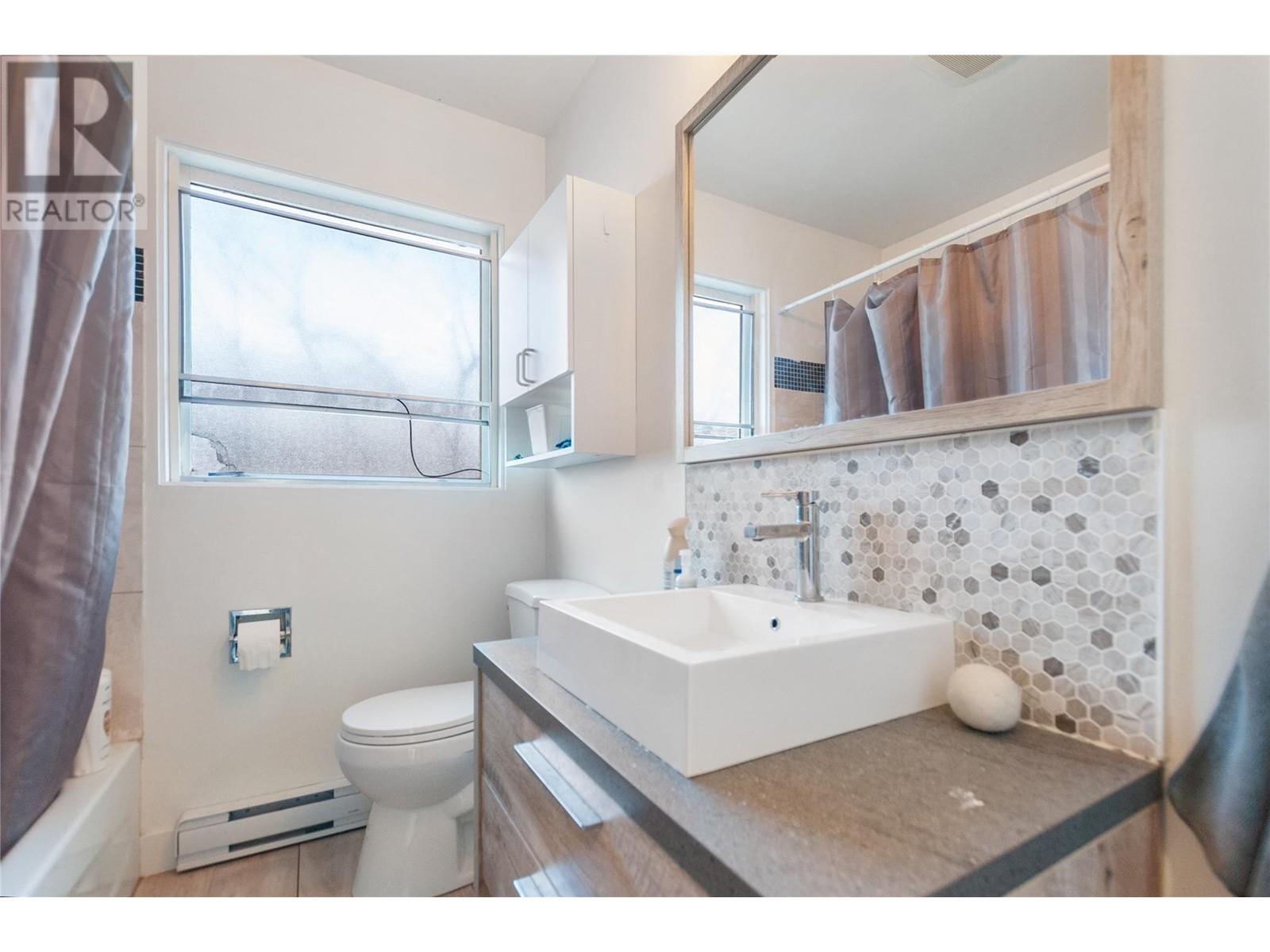 1611 Elm Street E, Kelowna, British Columbia  V1Y 3X1 - Photo 10 - 10334847