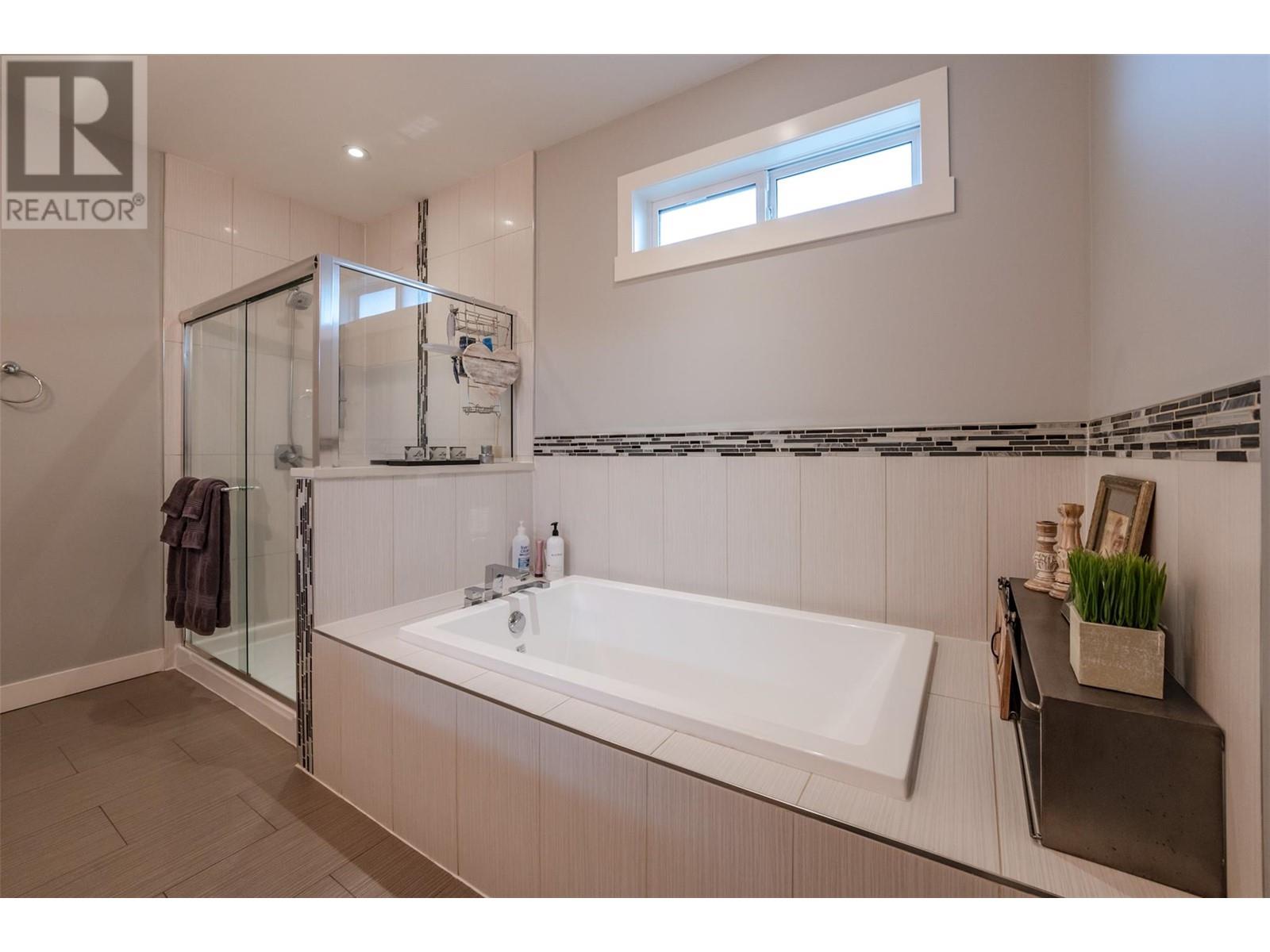 361 Chardonnay Avenue, Oliver, British Columbia  V0H 1T4 - Photo 17 - 10335062