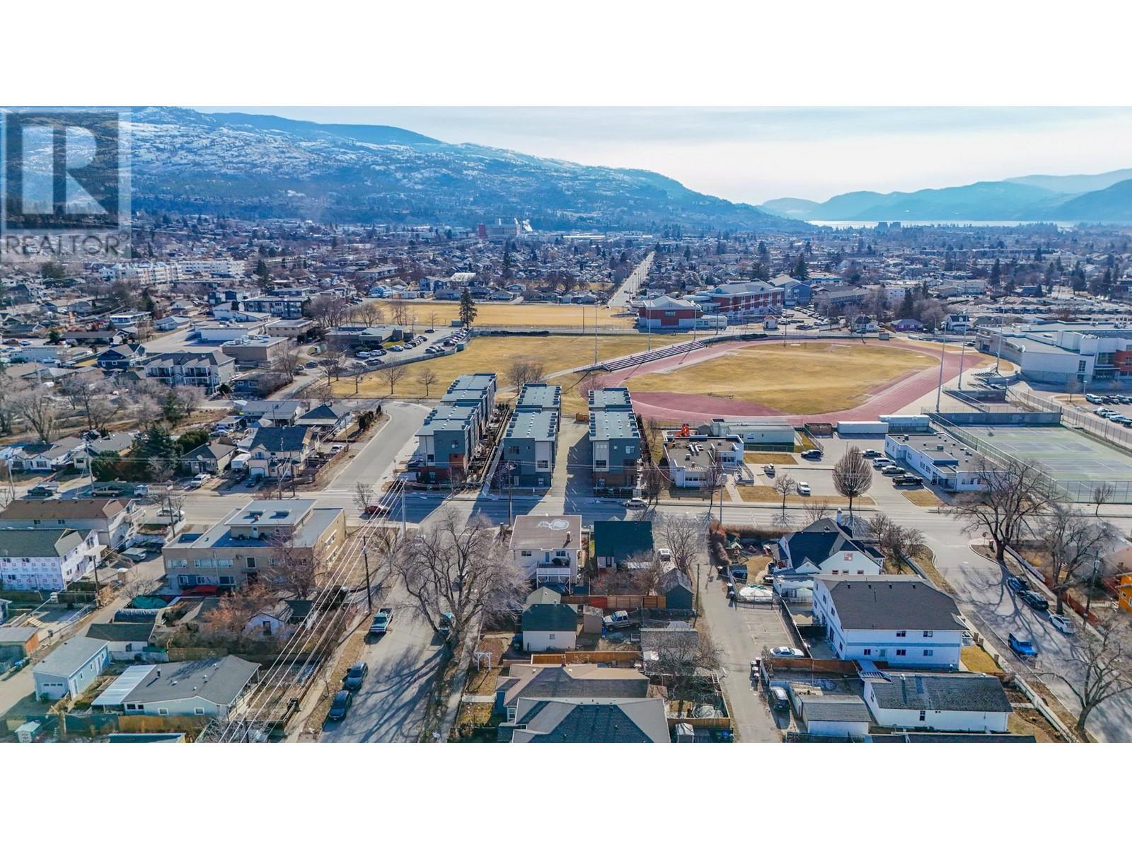 677 Papineau Street, Penticton, British Columbia  V2A 4X8 - Photo 10 - 10335232