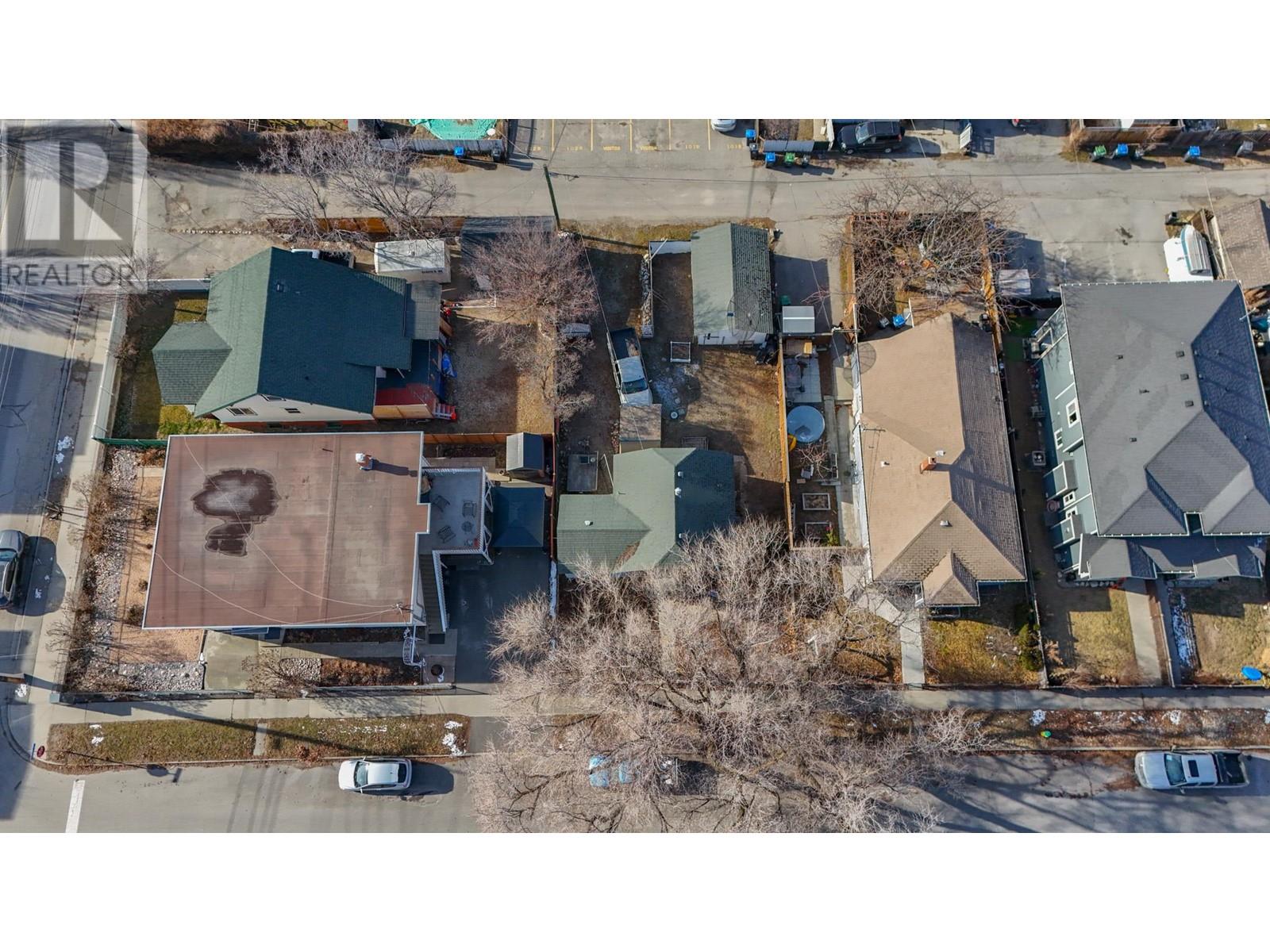 677 Papineau Street, Penticton, British Columbia  V2A 4X8 - Photo 4 - 10335232