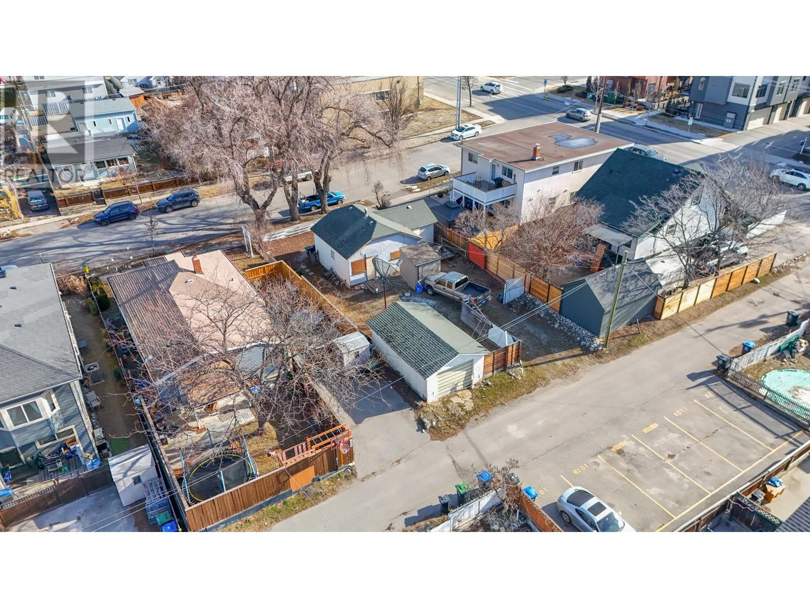 677 Papineau Street, Penticton, British Columbia  V2A 4X8 - Photo 9 - 10335232