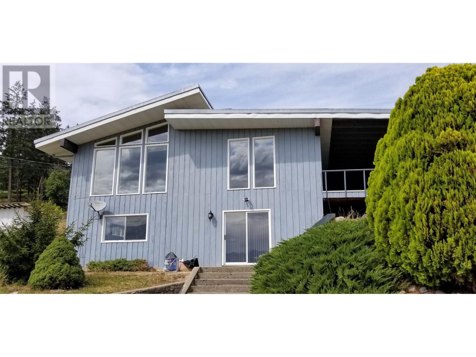 2918 Highway 3, Erickson, British Columbia  V0B 1G1 - Photo 1 - 10335420