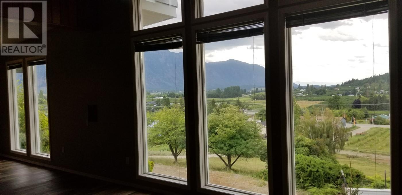 2918 Highway 3, Erickson, British Columbia  V0B 1G1 - Photo 6 - 10335420