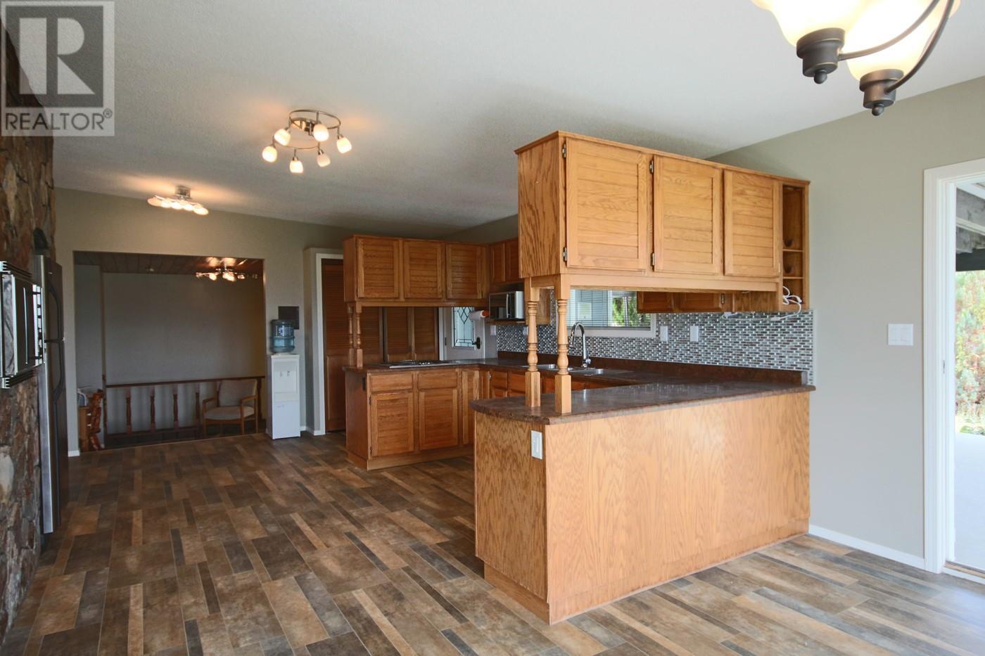 2918 Highway 3, Erickson, British Columbia  V0B 1G1 - Photo 8 - 10335420