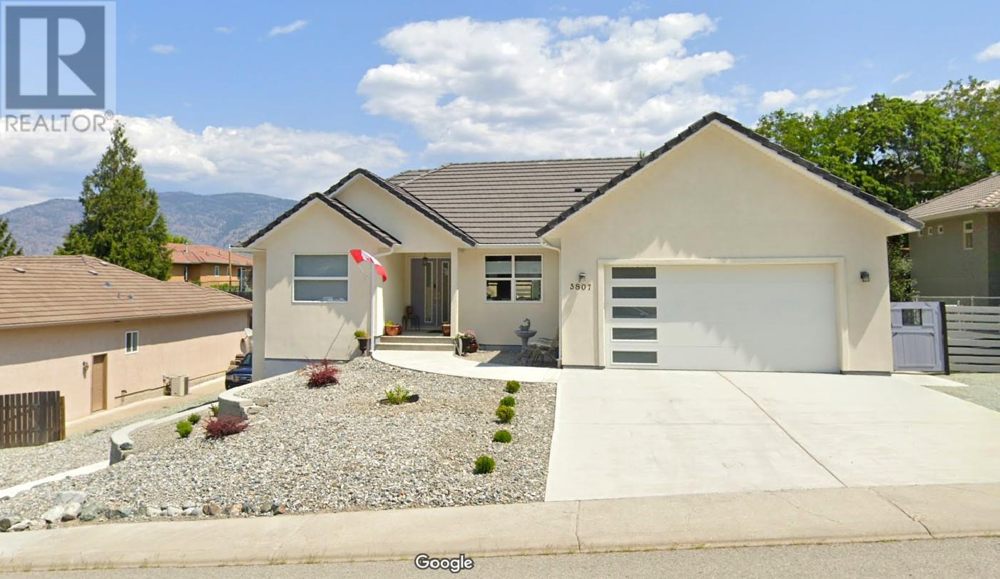 3807 Fairwinds Drive, Osoyoos, British Columbia  V0H 1V4 - Photo 1 - 10335472
