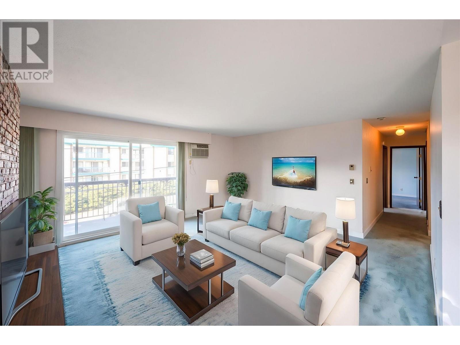 22 Abbott Street Unit# 201, Penticton, British Columbia  V2A 4J2 - Photo 2 - 10335696