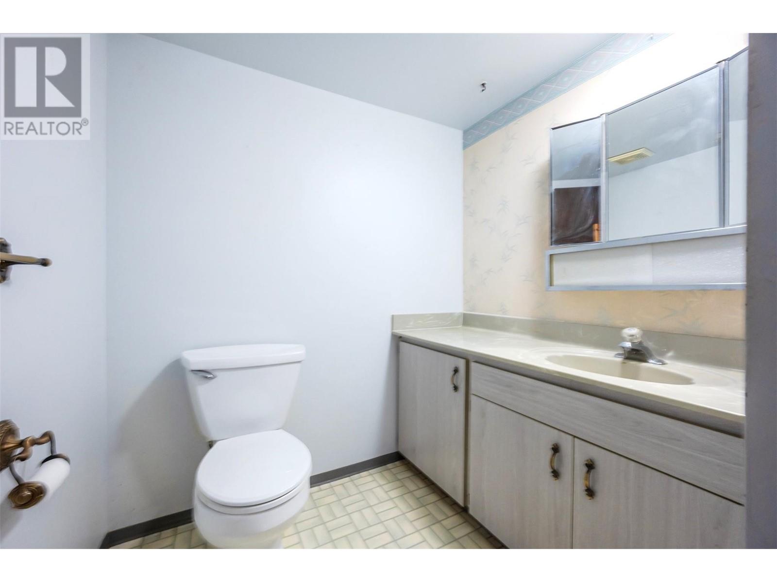 22 Abbott Street Unit# 201, Penticton, British Columbia  V2A 4J2 - Photo 31 - 10335696