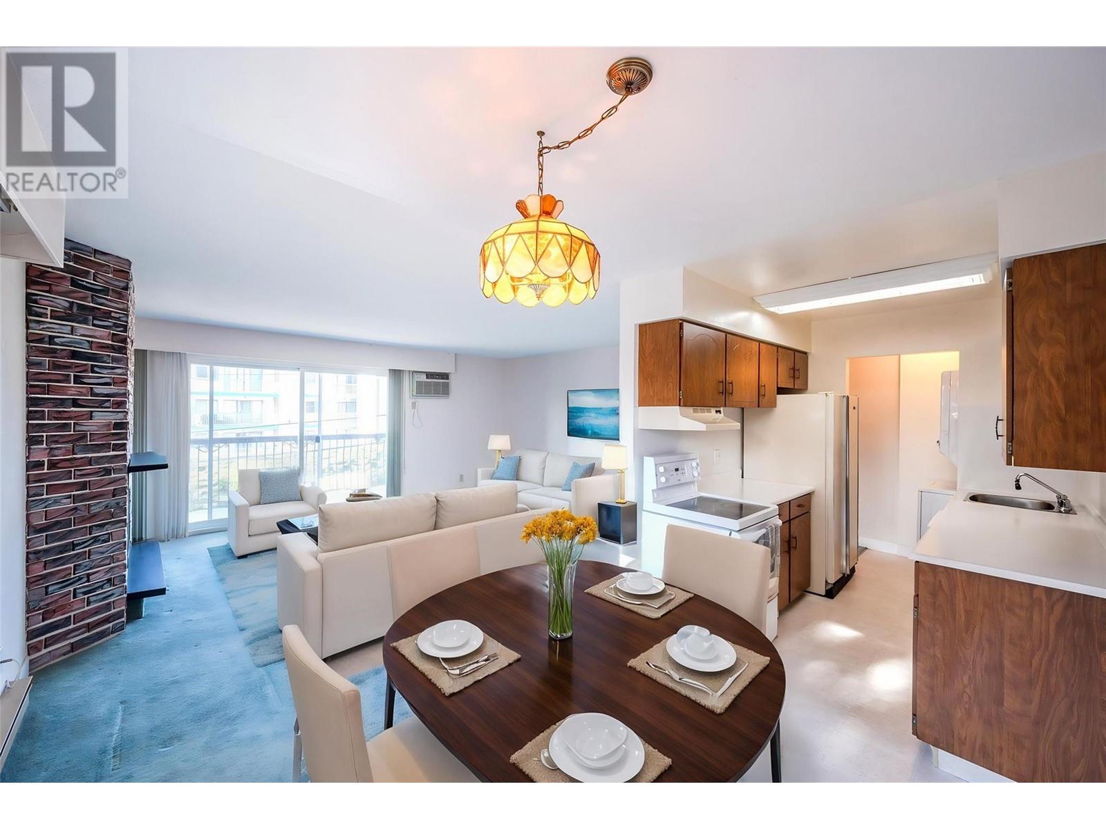 22 Abbott Street Unit# 201, Penticton, British Columbia  V2A 4J2 - Photo 4 - 10335696