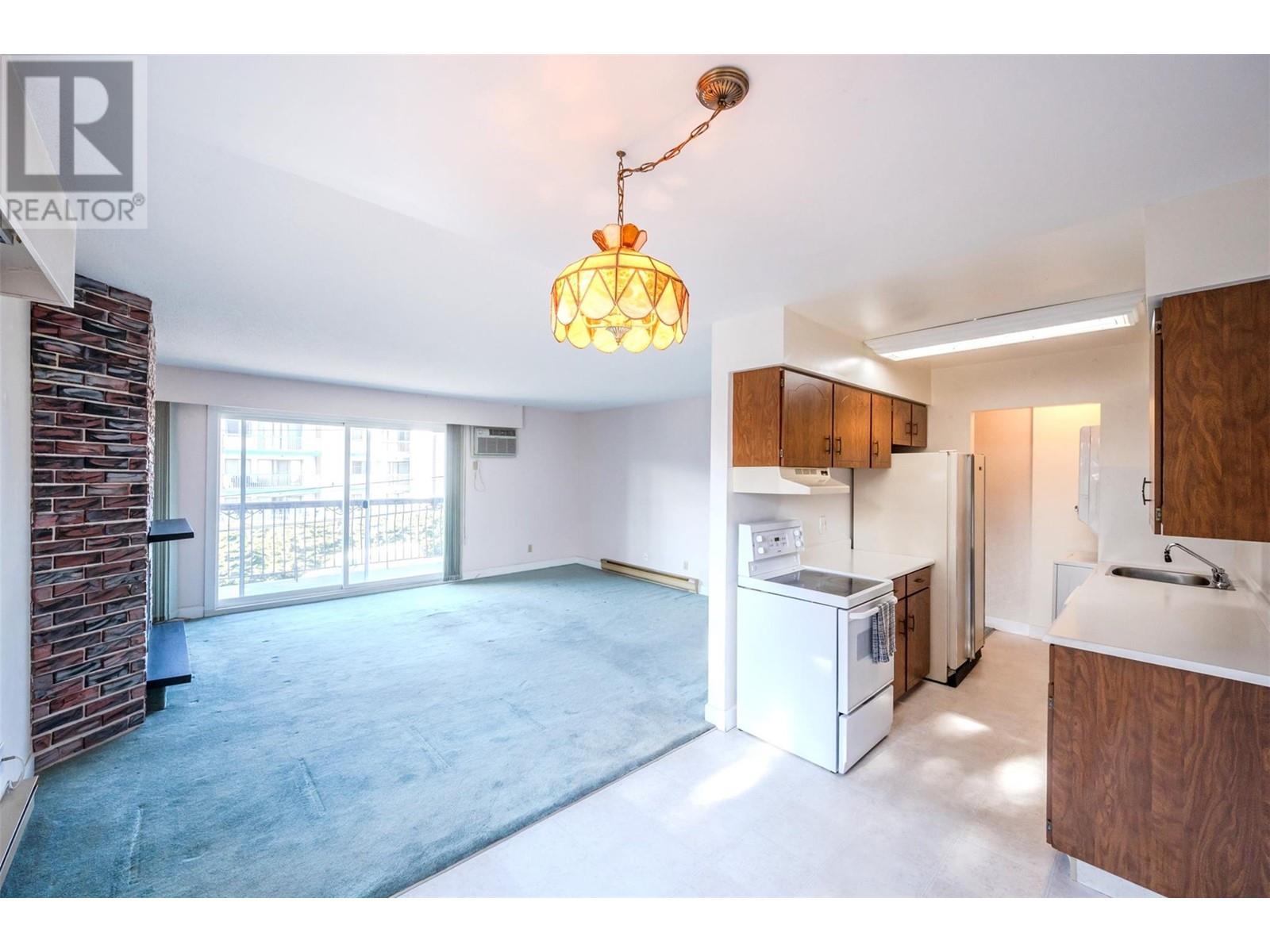 22 Abbott Street Unit# 201, Penticton, British Columbia  V2A 4J2 - Photo 8 - 10335696