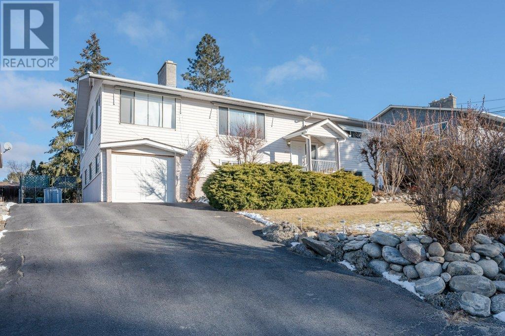 1555 Carmi Avenue, Penticton, British Columbia  V2A 8V5 - Photo 1 - 10335553