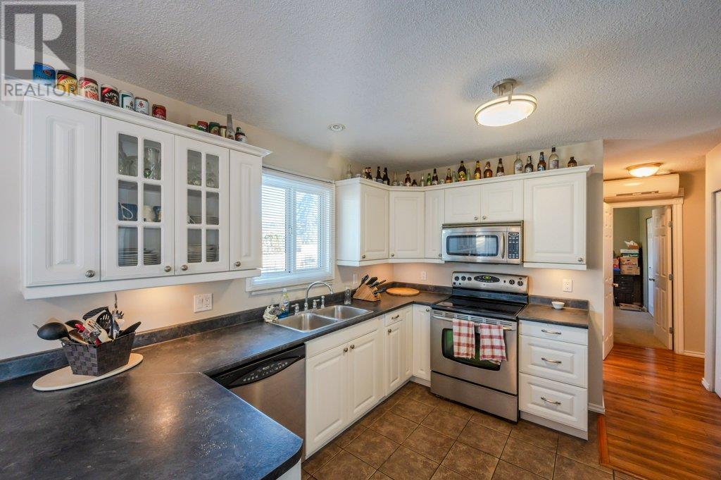 1555 Carmi Avenue, Penticton, British Columbia  V2A 8V5 - Photo 12 - 10335553