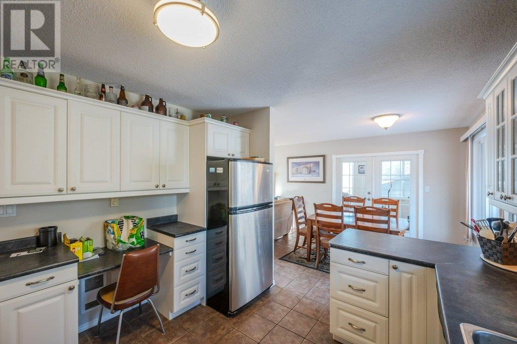 1555 Carmi Avenue, Penticton, British Columbia  V2A 8V5 - Photo 14 - 10335553