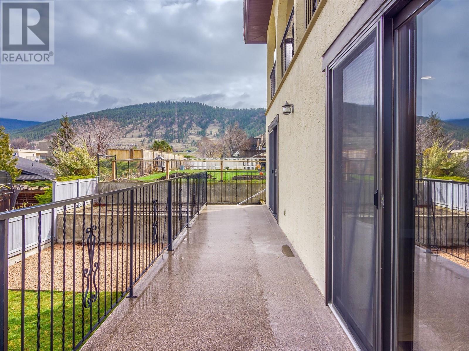 969 Westminster Avenue E, Penticton, British Columbia  V2A 7P1 - Photo 11 - 10335342