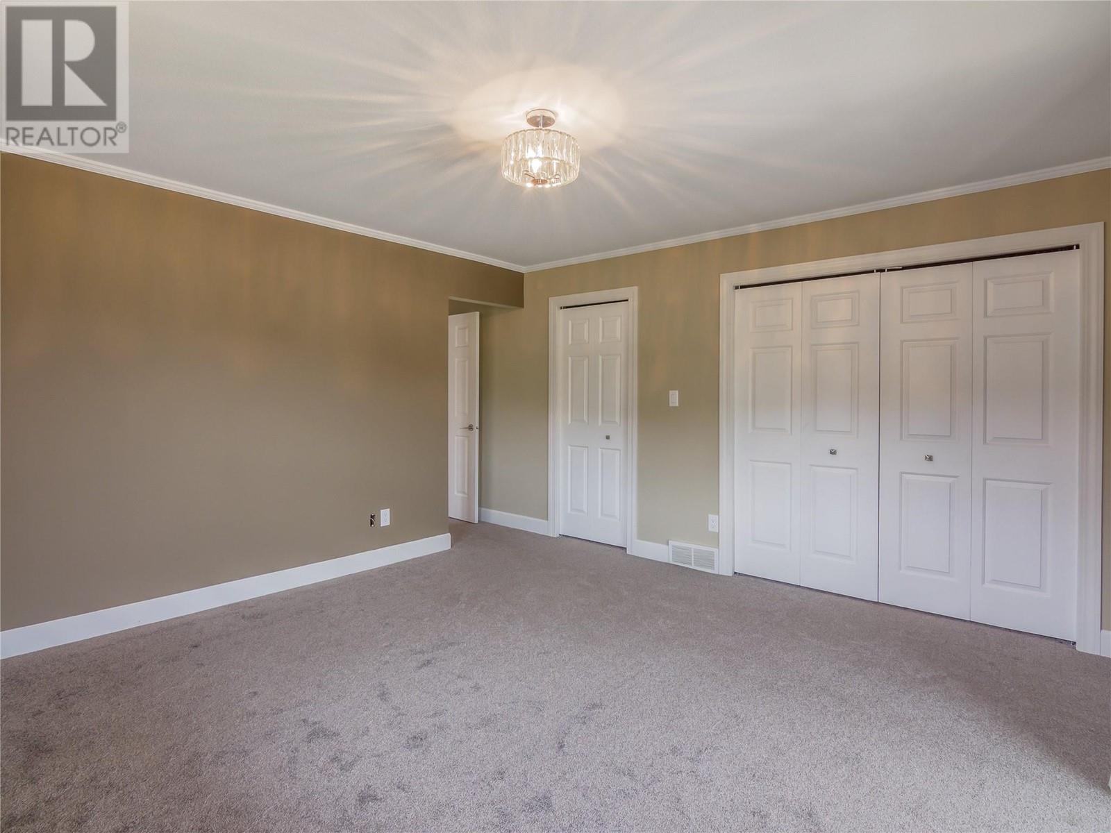 969 Westminster Avenue E, Penticton, British Columbia  V2A 7P1 - Photo 35 - 10335342