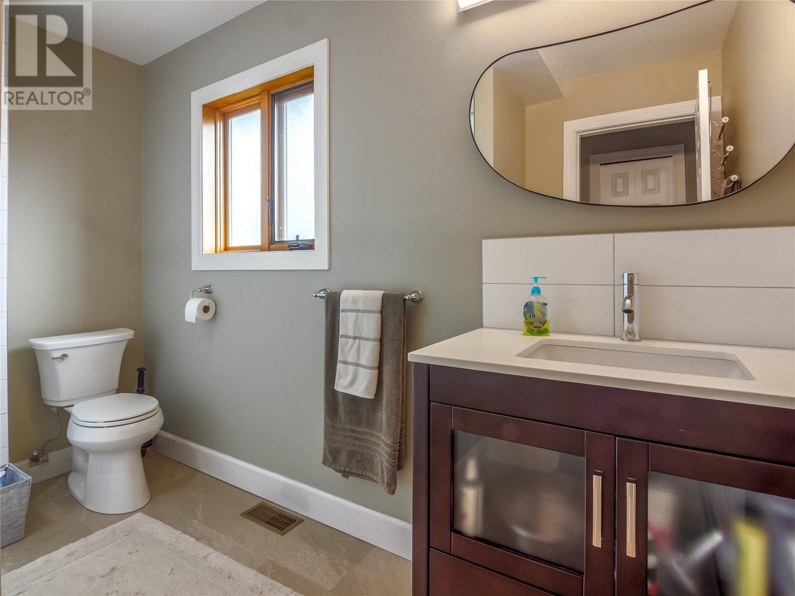 969 Westminster Avenue E, Penticton, British Columbia  V2A 7P1 - Photo 37 - 10335342