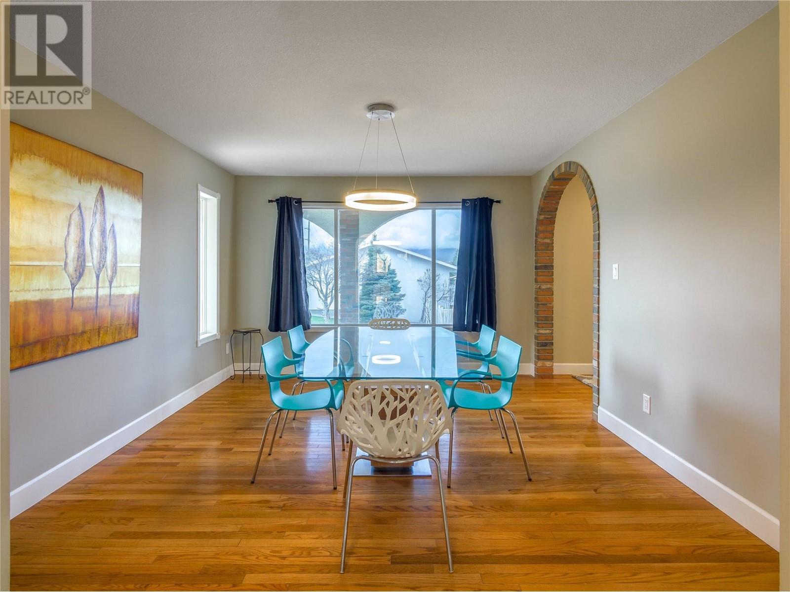 969 Westminster Avenue E, Penticton, British Columbia  V2A 7P1 - Photo 4 - 10335342