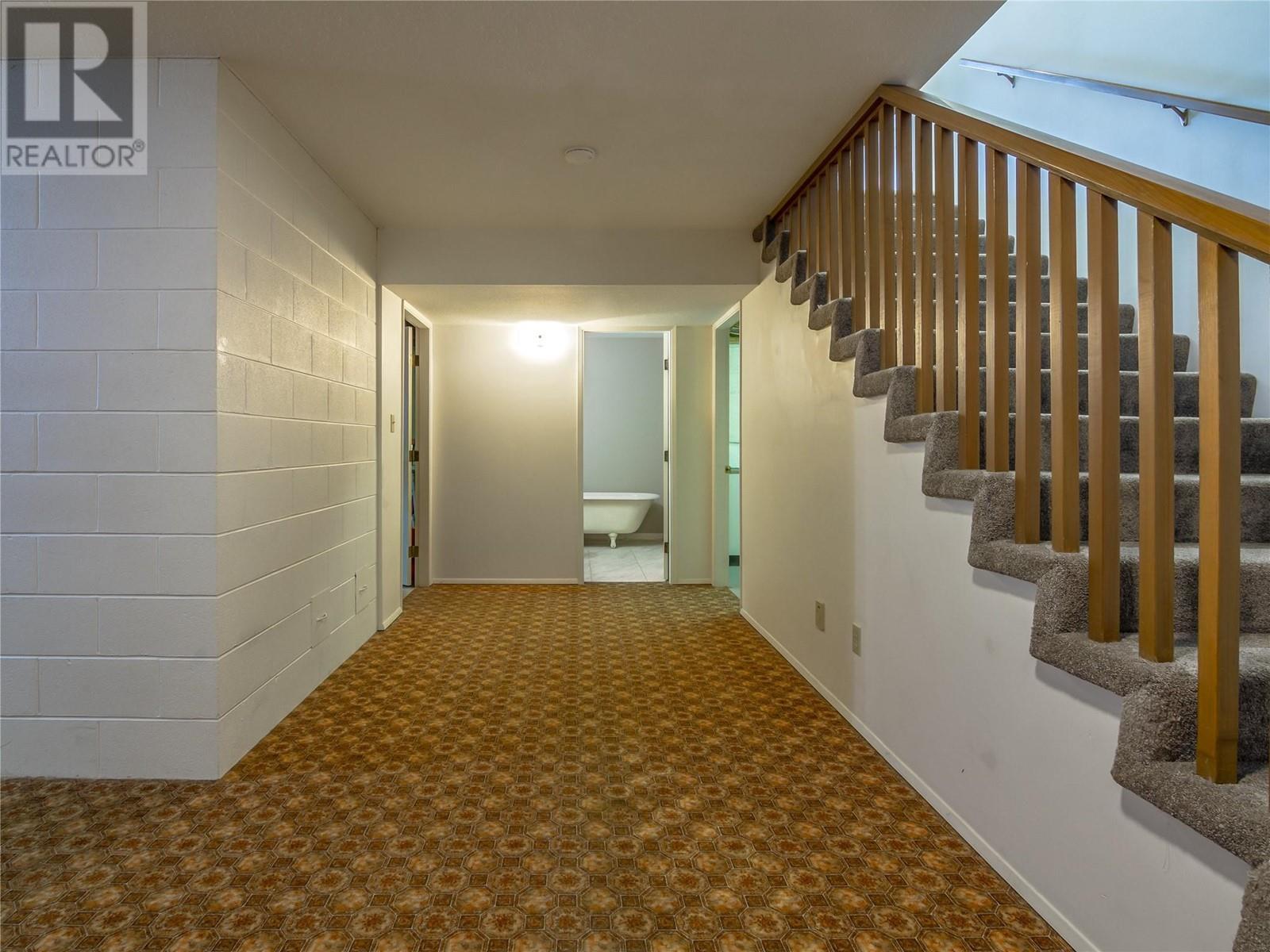 969 Westminster Avenue E, Penticton, British Columbia  V2A 7P1 - Photo 49 - 10335342