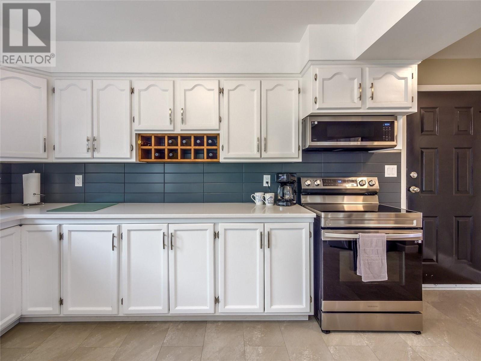 969 Westminster Avenue E, Penticton, British Columbia  V2A 7P1 - Photo 7 - 10335342