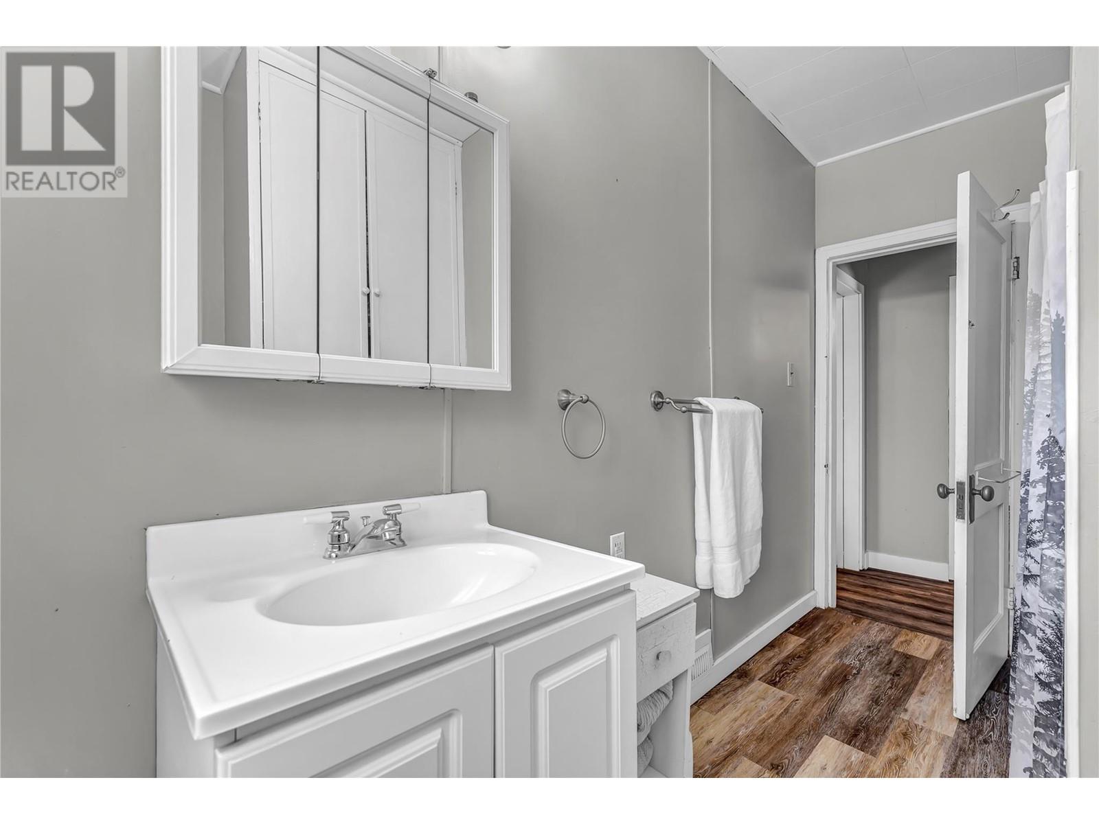 11406 Victoria Road S, Summerland, British Columbia  V0H 1Z2 - Photo 14 - 10335788