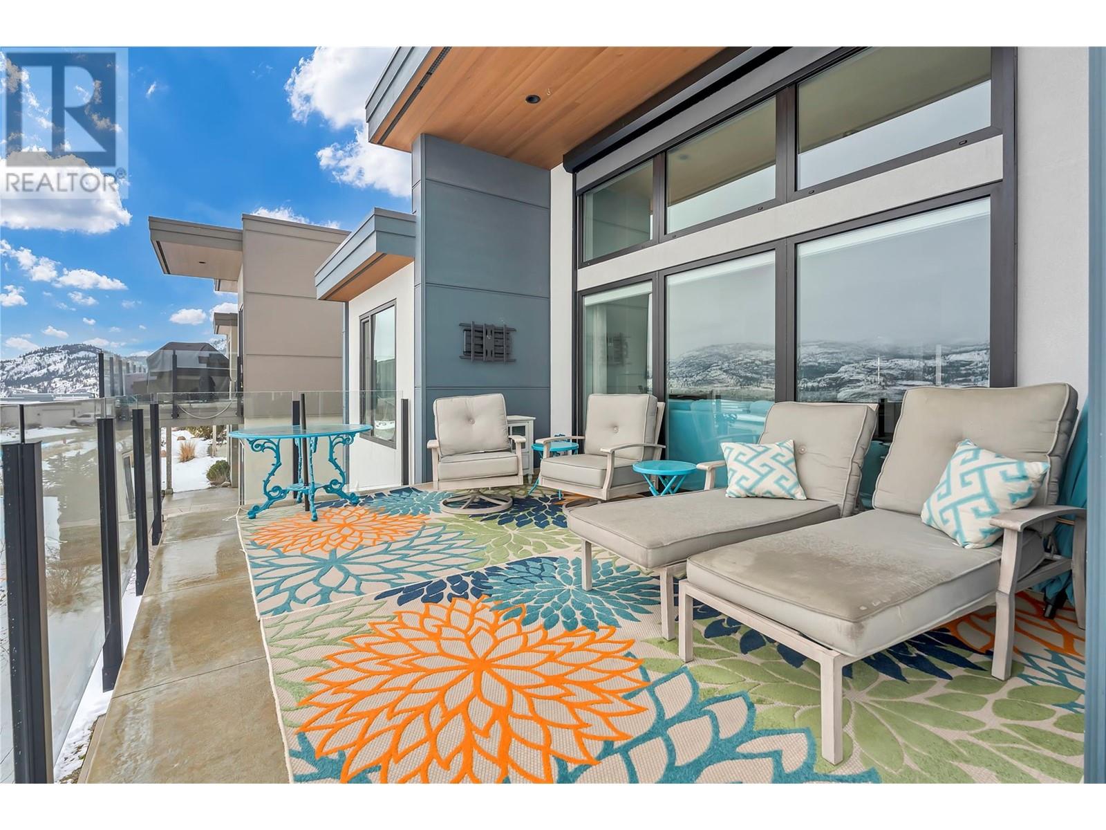 141 View Lane, Penticton, British Columbia  V2A 0A6 - Photo 6 - 10336159