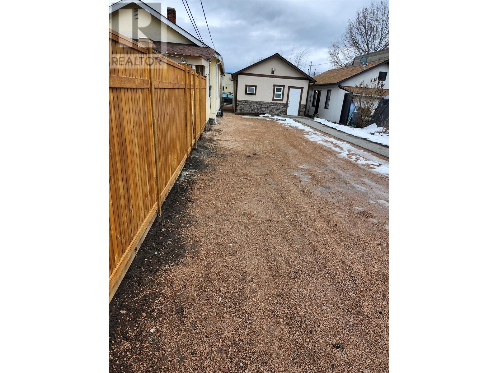 13224 Henry Avenue, Summerland, British Columbia  V0H 1Z0 - Photo 5 - 10336228