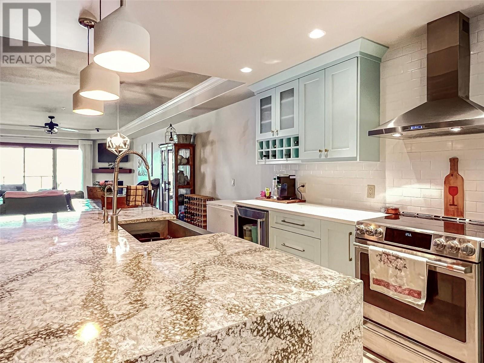 2418 Lakeshore Drive Unit# 302, Osoyoos, British Columbia  V0H 1V6 - Photo 11 - 10335520