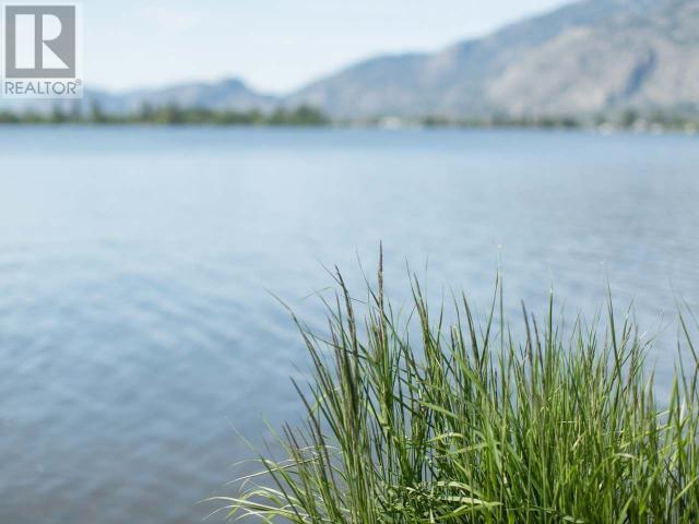 2418 Lakeshore Drive Unit# 302, Osoyoos, British Columbia  V0H 1V6 - Photo 3 - 10335520