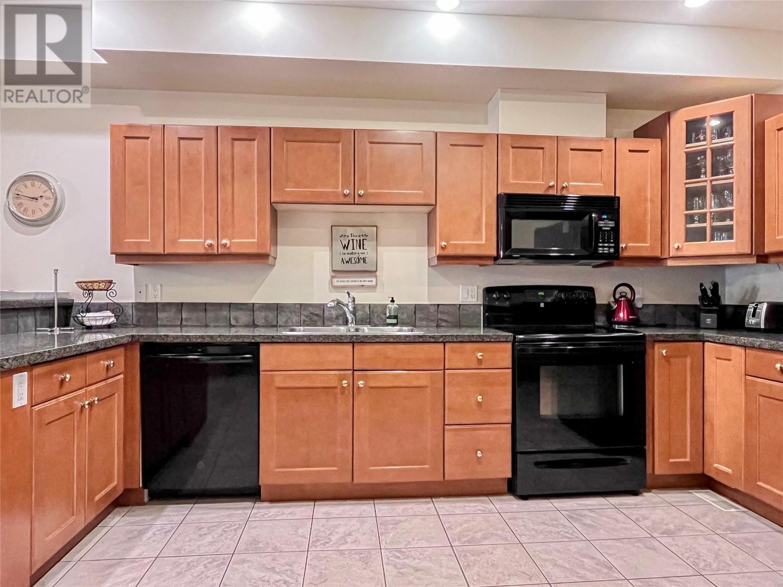 5401 Lakeshore Drive Unit# 102, Osoyoos, British Columbia  V0H 1V3 - Photo 18 - 10335632