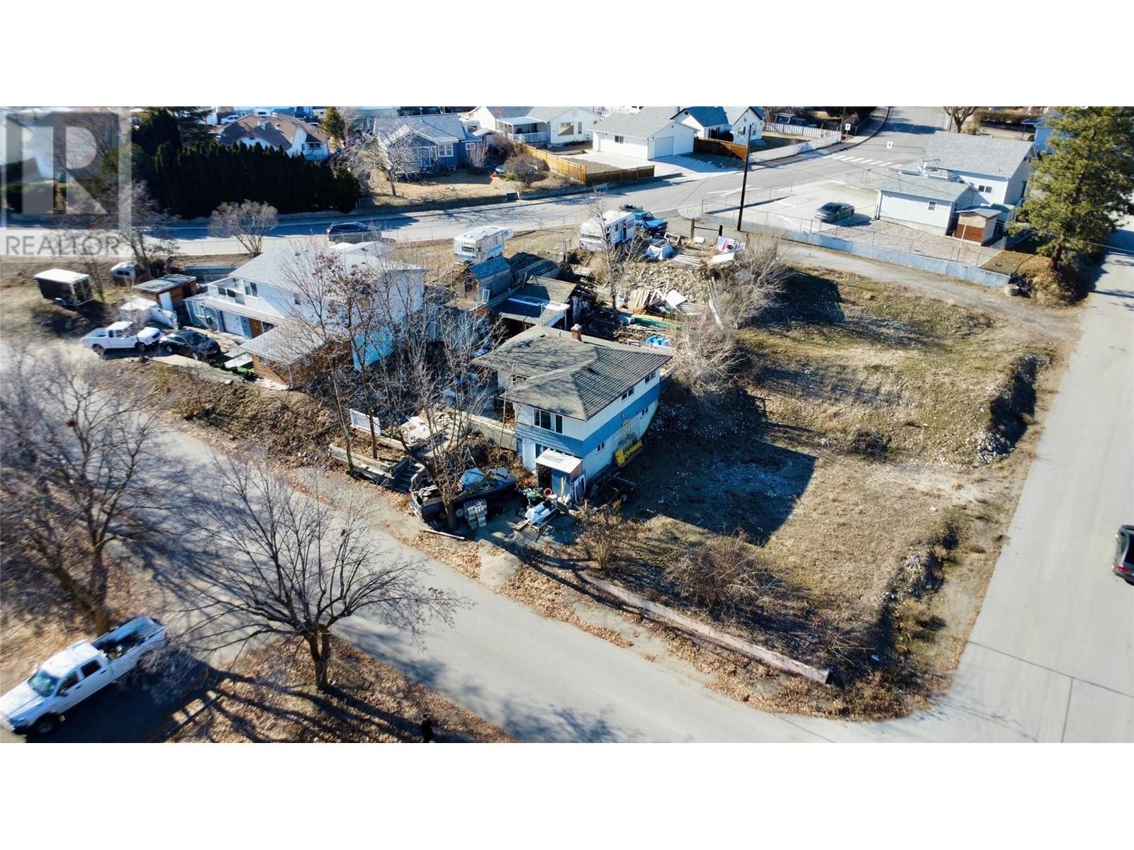 6470 Hollow Street, Oliver, British Columbia  V0H 1T0 - Photo 1 - 10334477