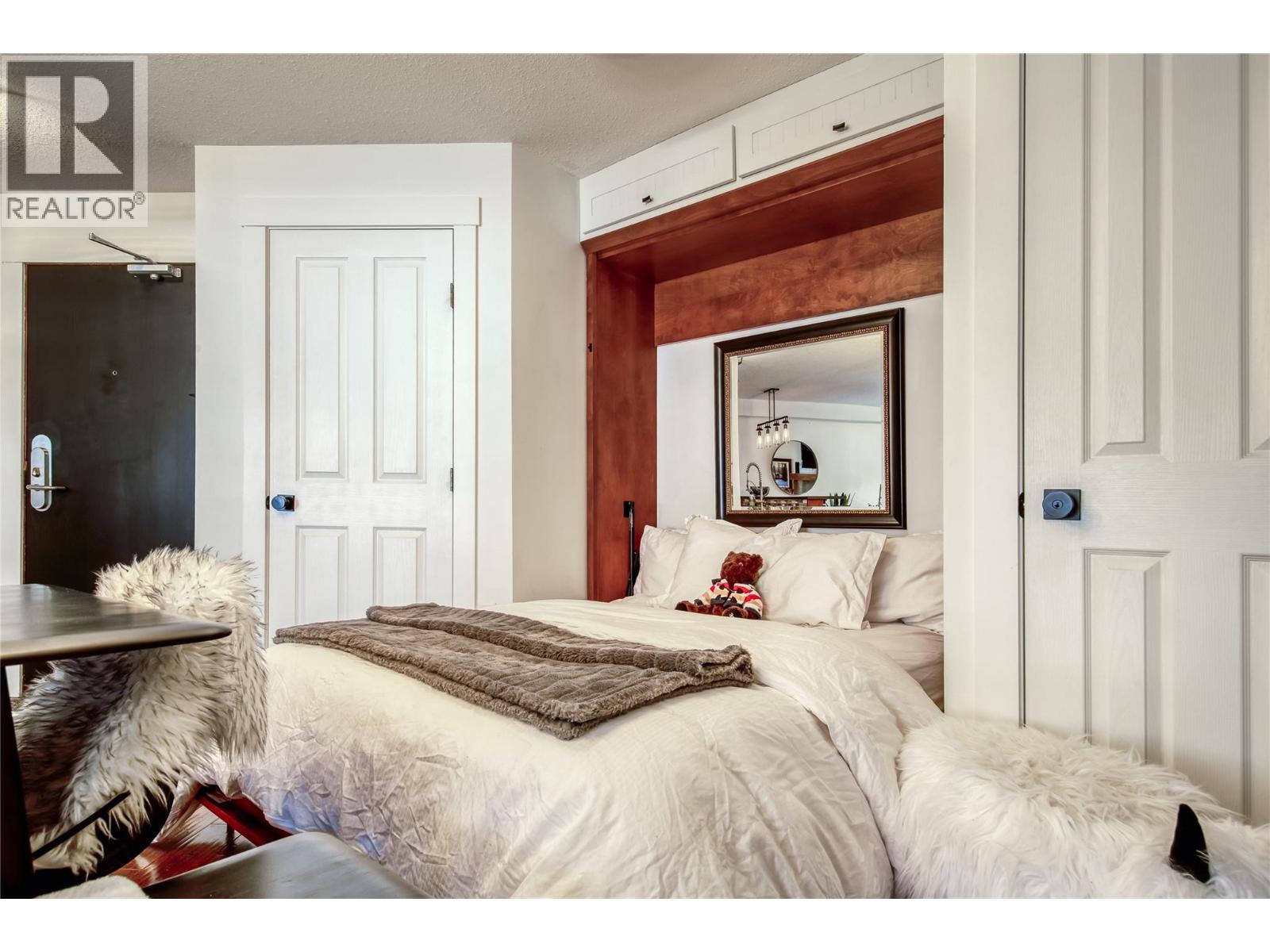 2070 Summit Drive Unit# 307, Panorama, British Columbia  V0A 1T0 - Photo 3 - 10336355