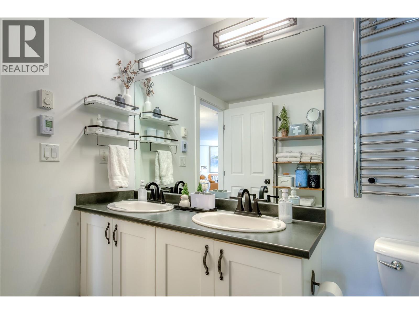 2070 Summit Drive Unit# 307, Panorama, British Columbia  V0A 1T0 - Photo 5 - 10336355