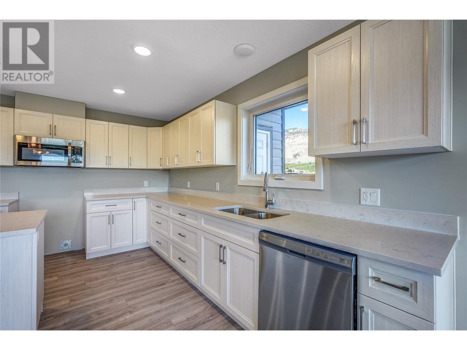 5620 51st Street Unit# 404, Osoyoos, British Columbia  V0H 1V6 - Photo 5 - 10336665
