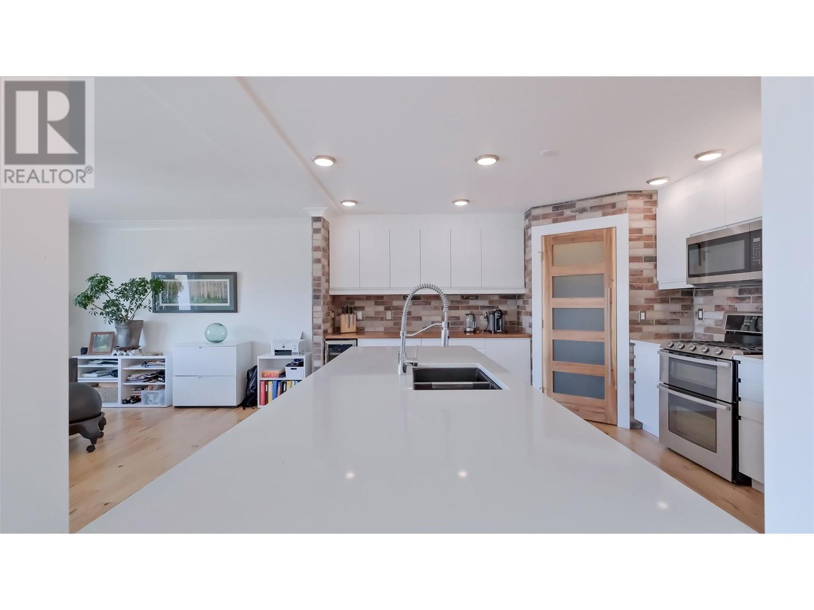 3948 Finnerty Road Unit# 116, Penticton, British Columbia  V2A 8P8 - Photo 6 - 10336681