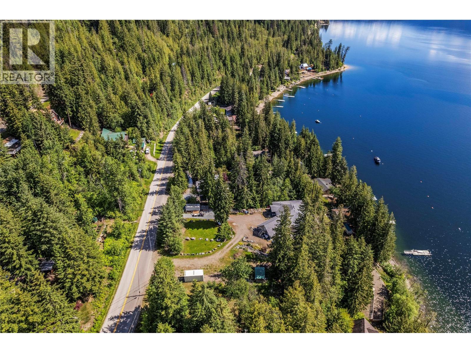 8734 Squilax Anglemont Road, St. Ives, British Columbia  V0E 1M9 - Photo 14 - 10326988