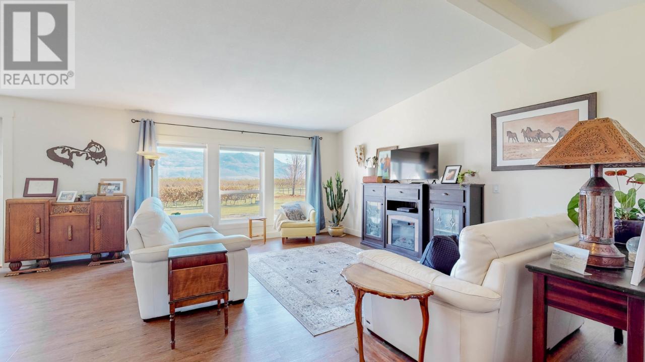 3405 107th Street, Osoyoos, British Columbia  V0H 1V4 - Photo 11 - 10336471