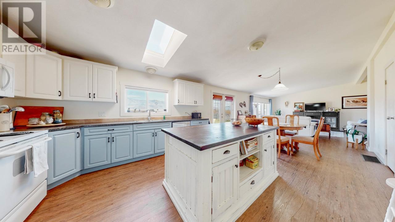 3405 107th Street, Osoyoos, British Columbia  V0H 1V4 - Photo 7 - 10336471