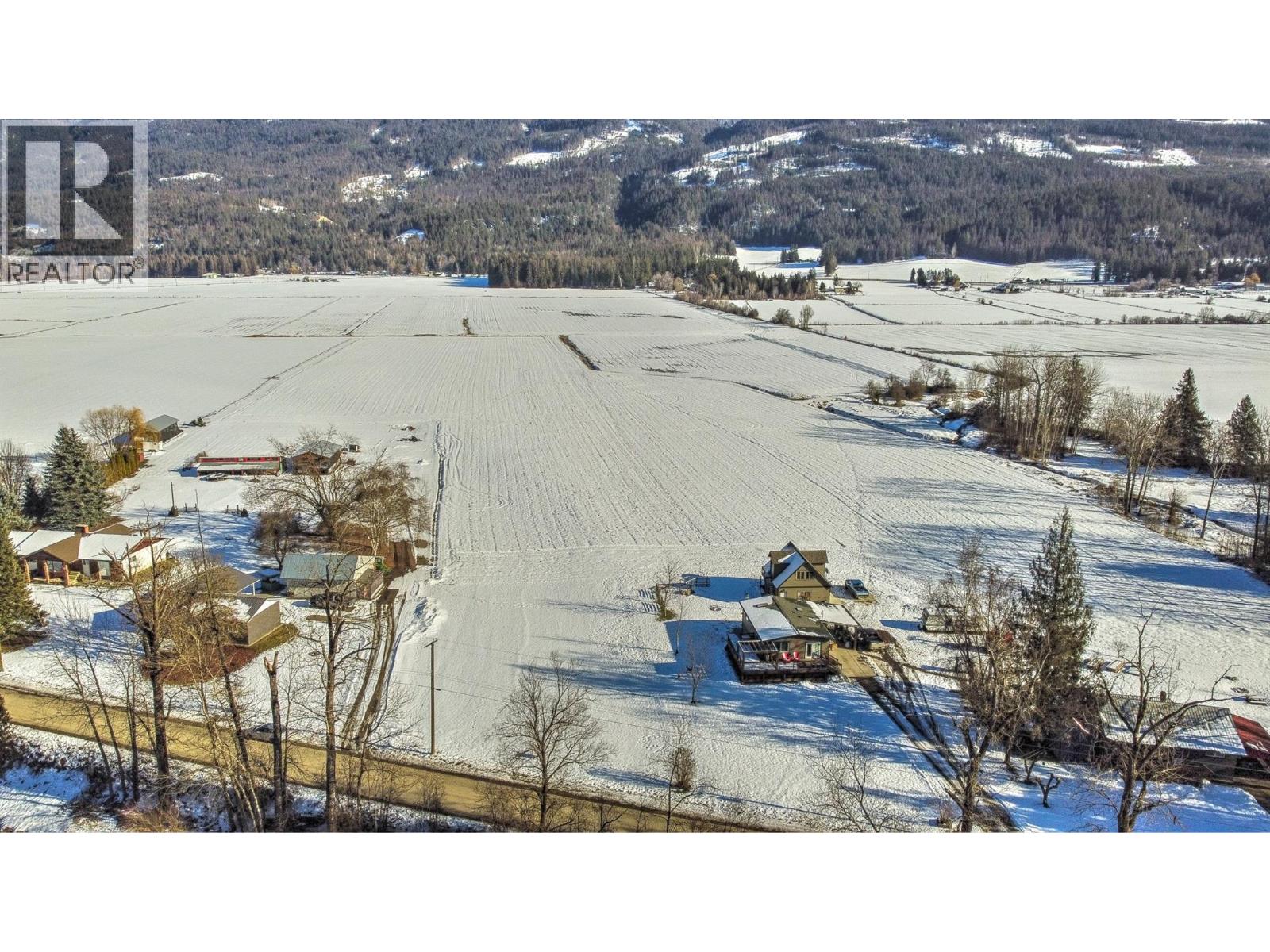 Riverside Road, Mara, British Columbia  V0E 2K0 - Photo 14 - 10336608