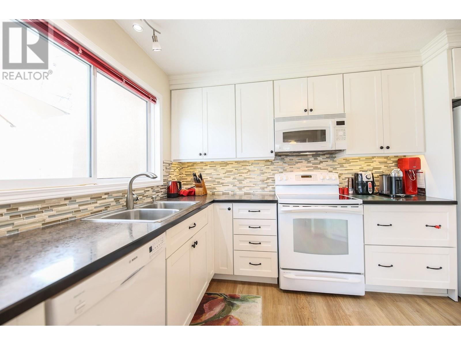 3610 Jasmine Drive, Osoyoos, British Columbia  V0H 1V1 - Photo 20 - 10336727