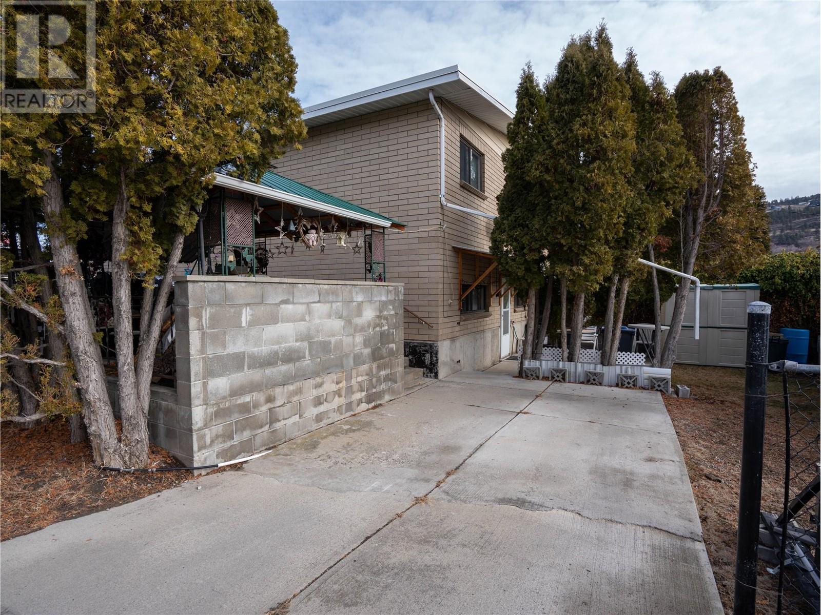 196 Waterford Avenue, Penticton, British Columbia  V2A 3T7 - Photo 20 - 10335917