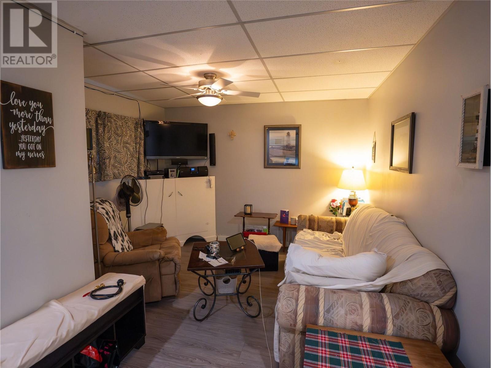 196 Waterford Avenue, Penticton, British Columbia  V2A 3T7 - Photo 29 - 10335917