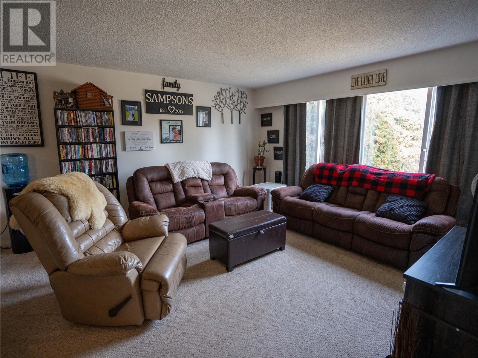 186 Waterford Avenue, Penticton, British Columbia  V2A 3T7 - Photo 3 - 10335916