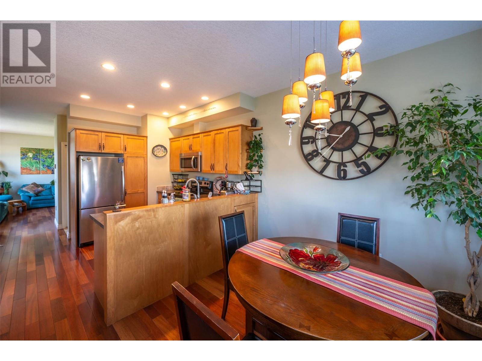 114 Lakeview Street Unit# 101, Penticton, British Columbia  V2A 5R8 - Photo 3 - 10336659