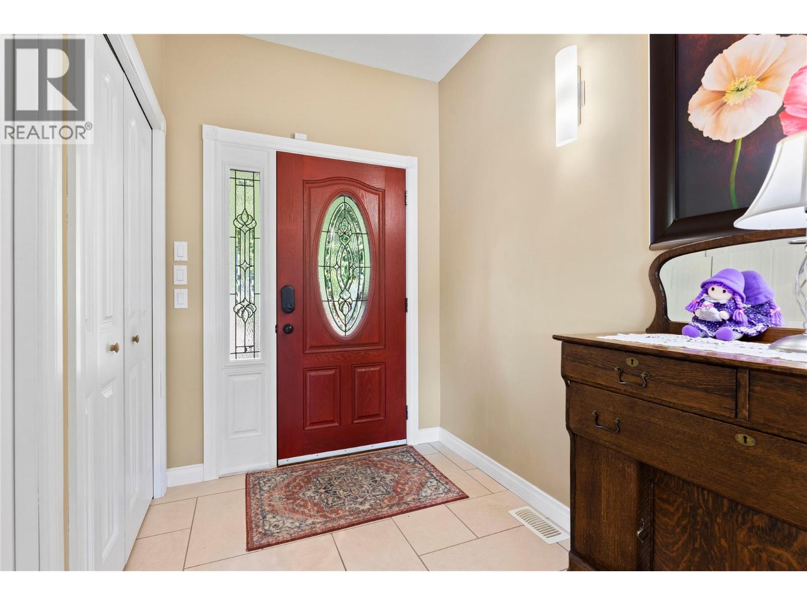 8738 Squilax Anglemont Road, St. Ives, British Columbia  V0E 1M9 - Photo 12 - 10336376